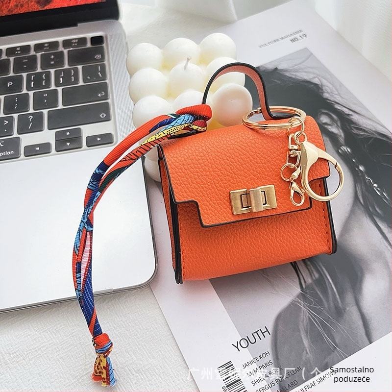 Nothing PU mini privjesak za torbu – ultra lagan, gradski stil