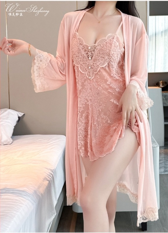 Baršunasta noćna haljina u stilu camisole, V-izrez, šire rukave, duljina suknje