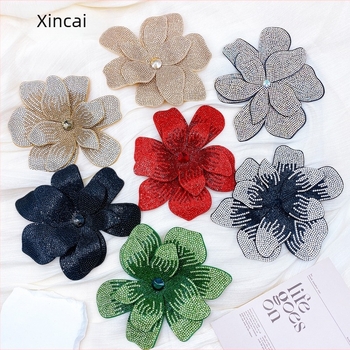 Corsage s kristalima u rhinestones, cvjetni oblik, unisex modni dodatak, Xincai, ljeto 2025