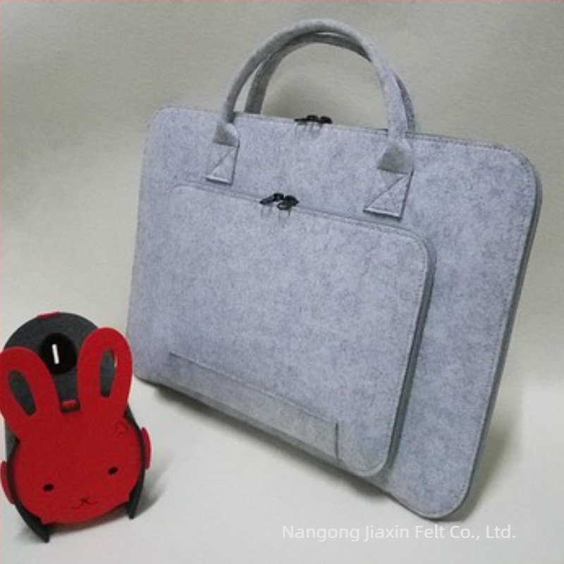 Filc torba za prijenosno računalo s zatvaračem, poliesterska podstava, prilagodljiv model, otpornost na habanje i potres