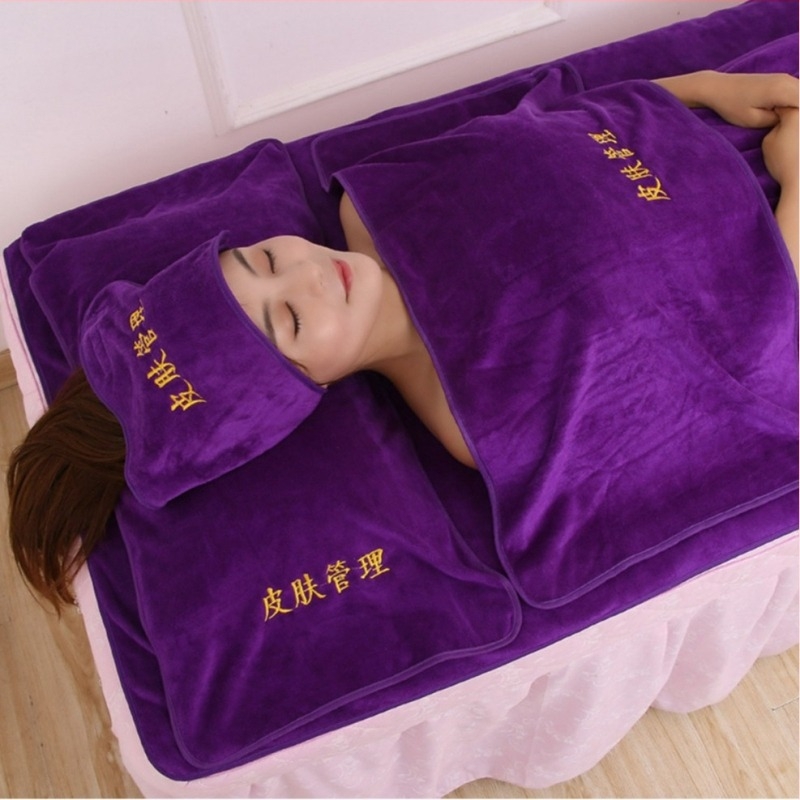 Set ručnika za kozmetički salon: ručnik za jastučnicu, ručnik za prsni s otvorom, posteljni ručnik i turbanski ručnik; mikrovlakana, 430 gsm, 80% mikrovlakana + nylon; prilagodba logotipa; šavovi završni