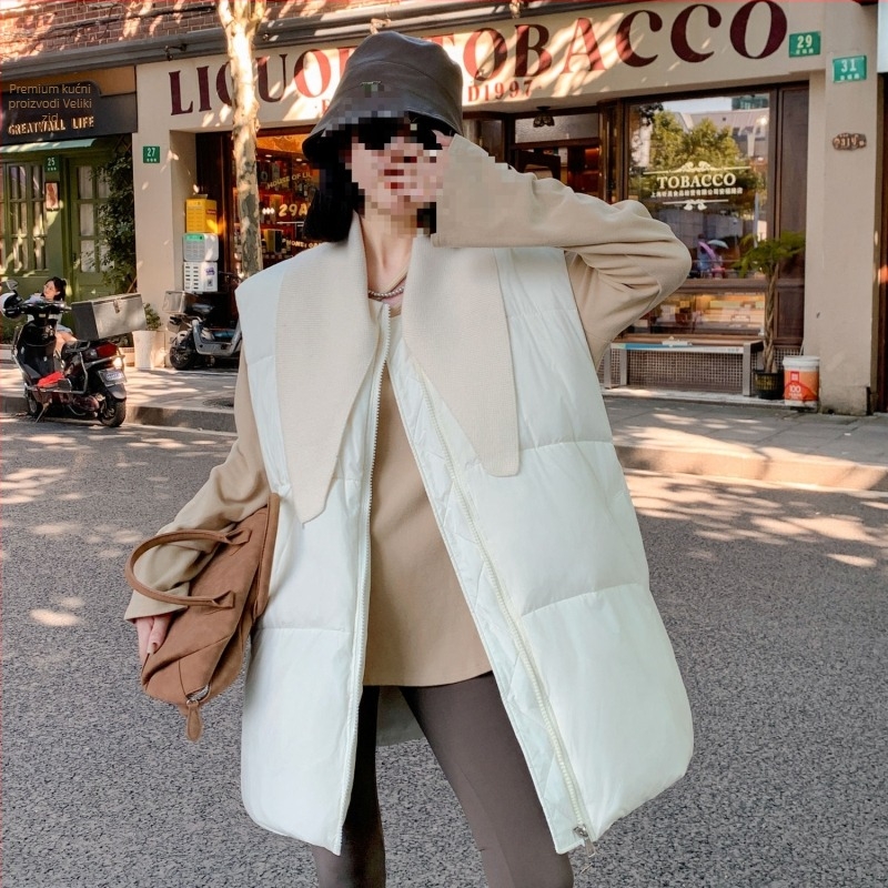 Ženska vesta s perjem, V-izrez, ultra kratka duljina, punilo od patkanog pera, stil kraljevske sestre