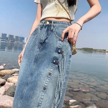 Ženska suknja u denimu, srednje duljine, mješavina pamuka, širi siluetu, jesen 2024