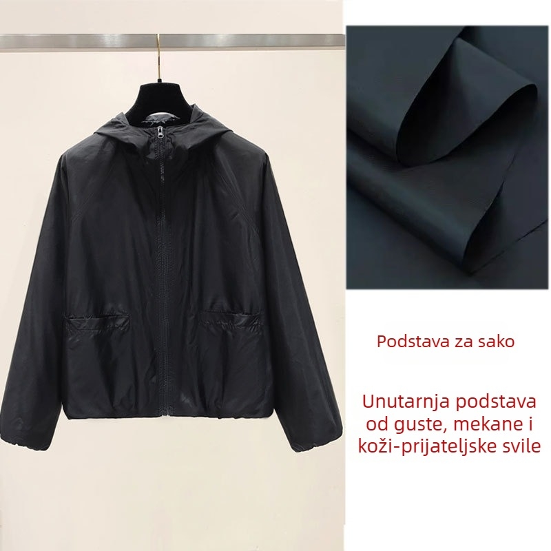 Ženska kratka jakna s kapuljačom - slobodan kroj, prednji zip, raglan rukavi, poliester 90–95%