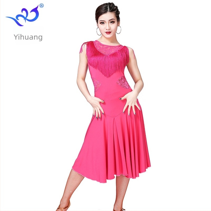 Latino plesna haljina s čipkom i resama – Milk Silk tkanina, poliester i najlon (Najlon 90%), Žena 25–29, proljeće 2025