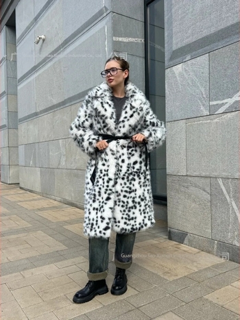 Dugi poliesterski kaput s imitacijom kože, prednja šnira lace-up, ovratnik Turn-down, otporan na nabor, stil A-line/Socialite, dužina 80-100 cm, 2025