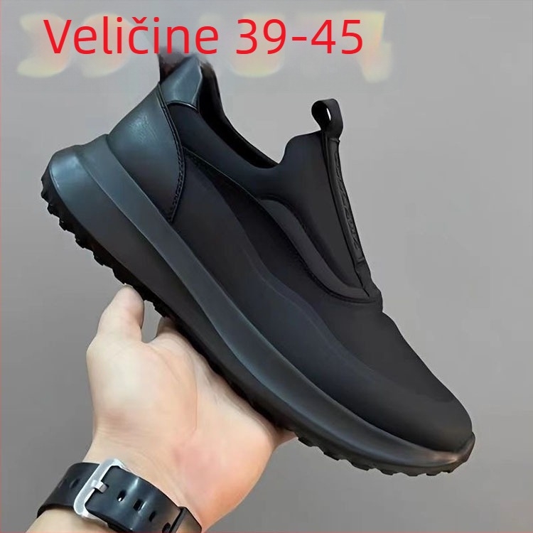 Muške slip-on tenisice, prozračni tekstilni gornji dio, nizak profil, okrugli vrh, plastična potplat, unutrašnjost od tekstila, pogodne za proljeće-ljeto-jesen