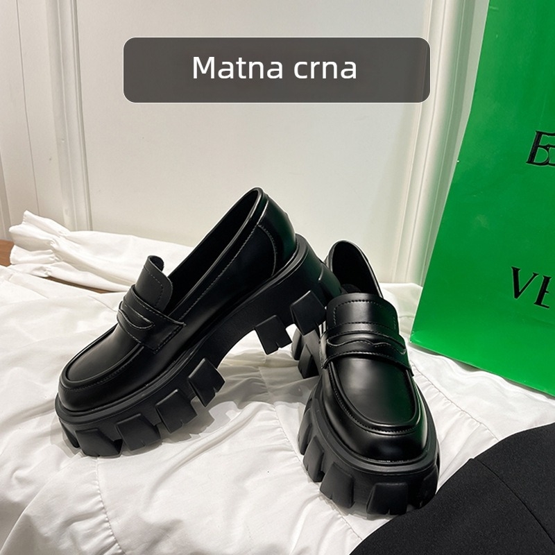 Loafers s okruglim nosom, gornji dio od mikrovlakna, rimski stil, visina pete 6–8 cm.