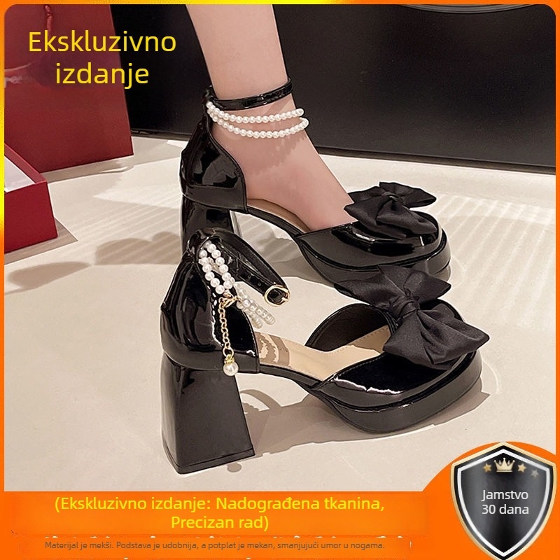 Mary Jane sandale s prozračnim dizajnom, okrugli vrh, kopča, klinasti peta, PU gornji dio, gumeni đon