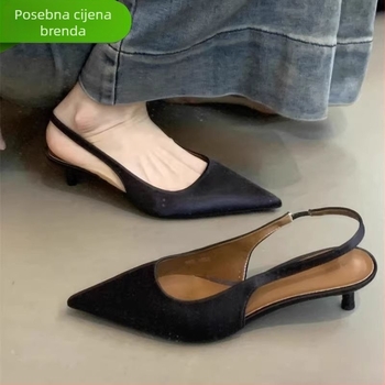 Ženske ravne cipele – gornji dio od više materijala, niski mačji potplat, gumena potplat, podstava i uložak od mikrovlakana