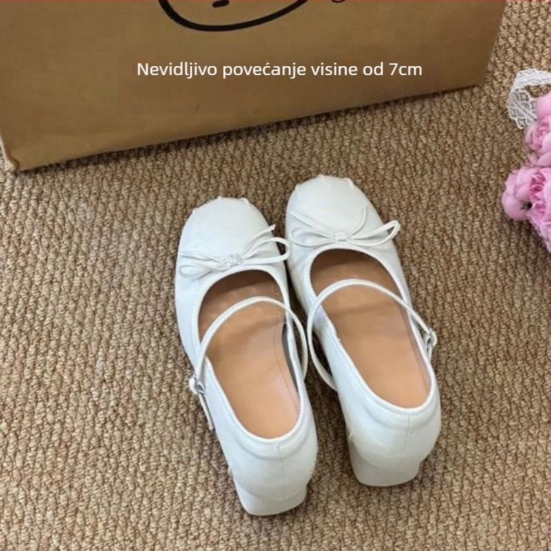 Mary Jane cipele s kopčom, gornji dio od pigskin kože, uloška od prirodne kože, debeli peta 6-8 cm, skriveno povećanje visine 7 cm