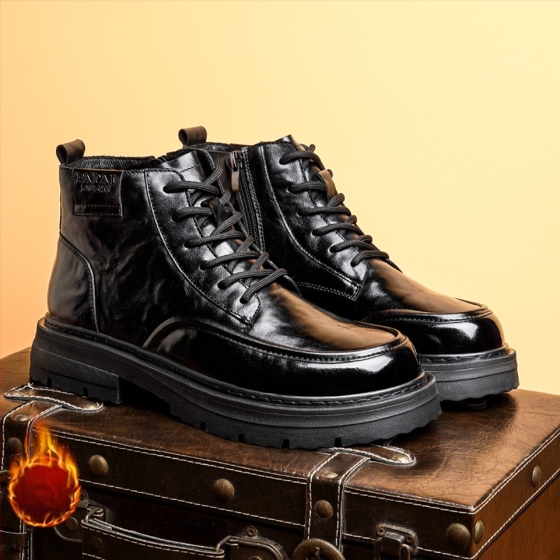 Martin čizme od kože prve klase teleće kože, podstava od umjetnog kratkog pliša, gumena potplat, bočni zatvarač, zimska obuća