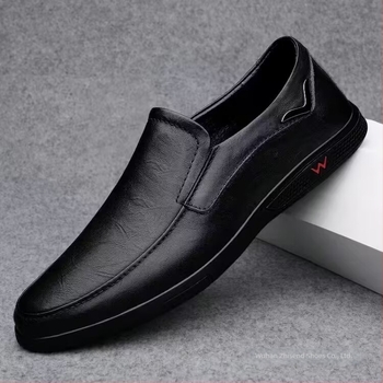 Muški slip-on loafers od prave kože, mekana gumena potplat, gornji dio od split kože, PU uložak i podstava, pogodni za proljeće i jesen