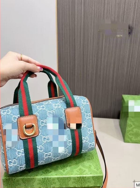 Boston Crossbody Torbica – Cylindrični oblik, Platno, Zip otvor, Skriveni džep sa zipom, Jedna naramenica, Za slobodno vrijeme