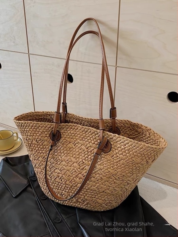 Slamnata torba za ramena, velika kapaciteta, urbani minimalistički stil, vodoravni kvadratni oblik, otvoreni vrh, dvostruke naramenice