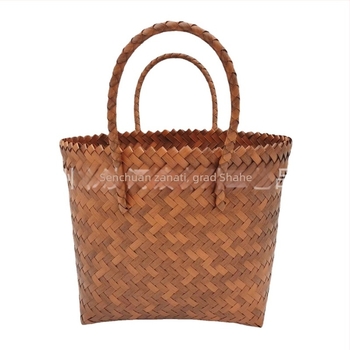 Vintage ručno pleteni košar – PVC stil slame, uspravni četverokutni oblik, otvoreni vrat, ručno pletena, mekani držač