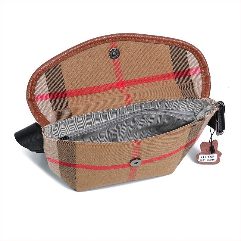 Kanvas torba s kariranim uzorkom u blok bojama, torbica za telefon, s poklopcem, proljeće 2025