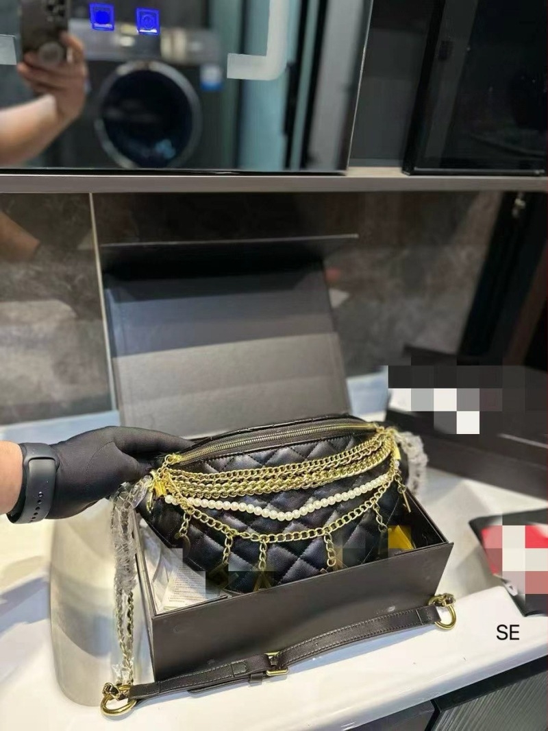 Ženska mini torbica s quiltom i lančanim remenom, od prave kože, poliester podstava, zatvaranje na zip, unutarnja džep na zip i džep za telefon, street style Mengchu