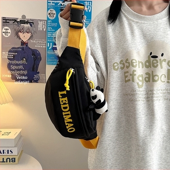 Ženska crossbody torba – gradska jednostavnost, najlon, zatvarač, unutarnja pretinac s zatvaračem, trodimenzionalan vanjski oblik, proljeće 2025