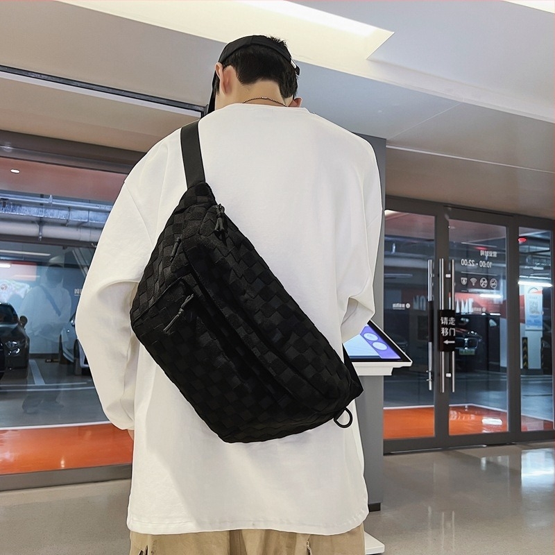 Crossbody torba s kockastim uzorkom, velika kapaciteta, najlon, zatvarač, 3D vanjski dio, poliester podstava, zimska sezona 2022