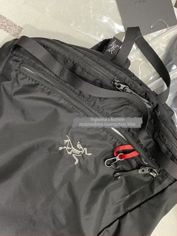 Unisex ruksak 15L od najlona, vodootporan za outdoor aktivnosti, s zakrivljenim naramenicama, džep za 12-inčni prijenosnik, uzorak životinjskog motiva