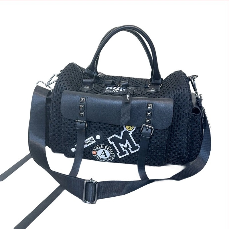 Mrežasta ženska torba, gradski minimalistički stil, zatvarač, poliester podstava, unutarnji džepovi: tajni džep sa zipom, džep za mobitel, laminirani džep, crossbody/na ramenu