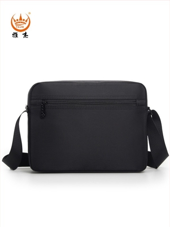 Muška crossbody torba, Oxford platno, vodootporna, urban minimalistički stil, velika zapremina
