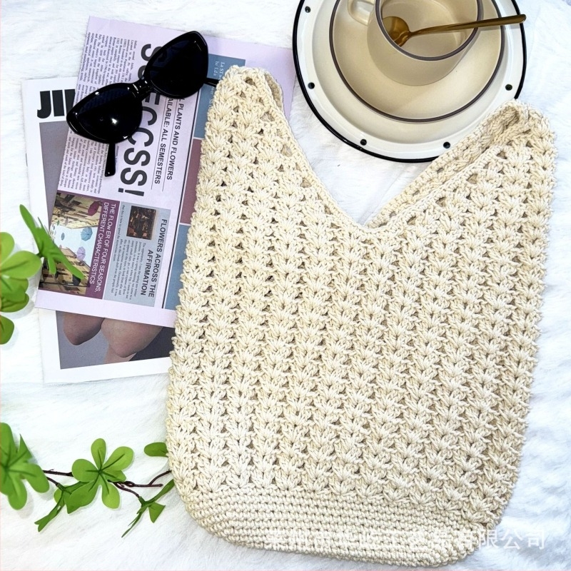 Torba Tote preko ramena od pamuka s otvorenim pletenim dizajnom, vertikalni kvadratni oblik, s jednom naramenicom, ljeto 2025