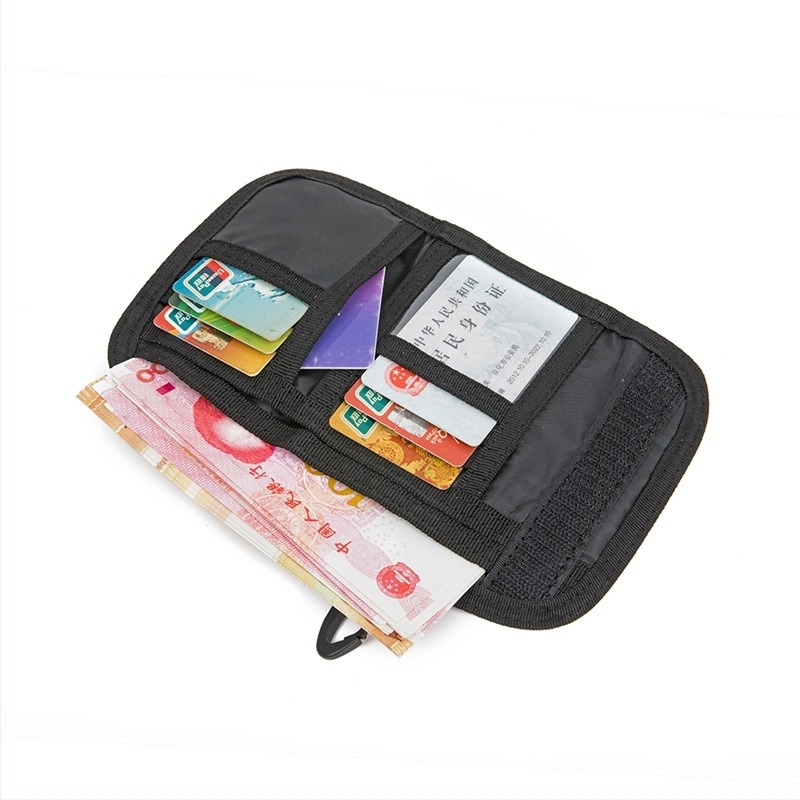 Vanjski taktički novčanik s trostrukim prostorom za kartice, držačem za ključeve i poliester materijalom