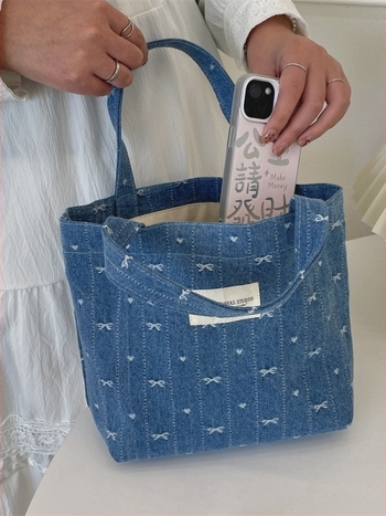 Denim Tote torba s platnom podstavom, ulični stil, otvorena džep, dvostruke ručke
