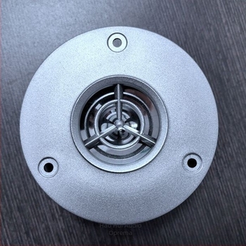 Automobilski visokofrekvencijski zvučnik s pločom pojačala za subwoofer