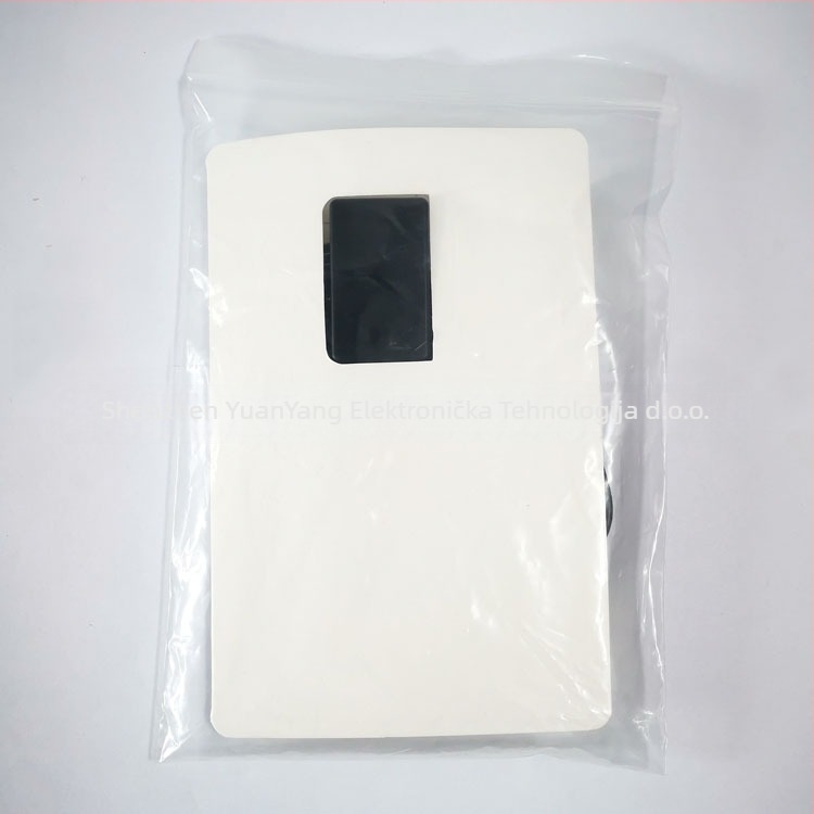 Automobilska DAB/FM/AM digitalna antena — Raspon frekvencija: 174–240 / 1452–1492 MHz; Dobitak: 15 dB ±3 dB; L‑Band dobitak: 18 dB ±3 dB; Izlazna impedancija: 50 Ω; SWR ≤ 2
