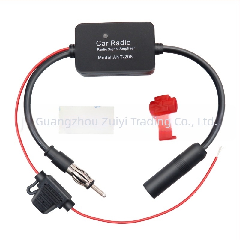 Auto FM radio antena pojačalo, dobitak 18–22 dB, raspon 88–108/170–240 MHz, izlazni otpor 50 Ω, napajanje 12 V
