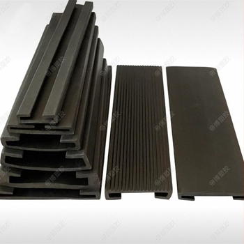 Automobilska gumena rubna traka s U-oblomom, staklenim umetkom i profilom s utorom za karticu (Automobilska industrija)