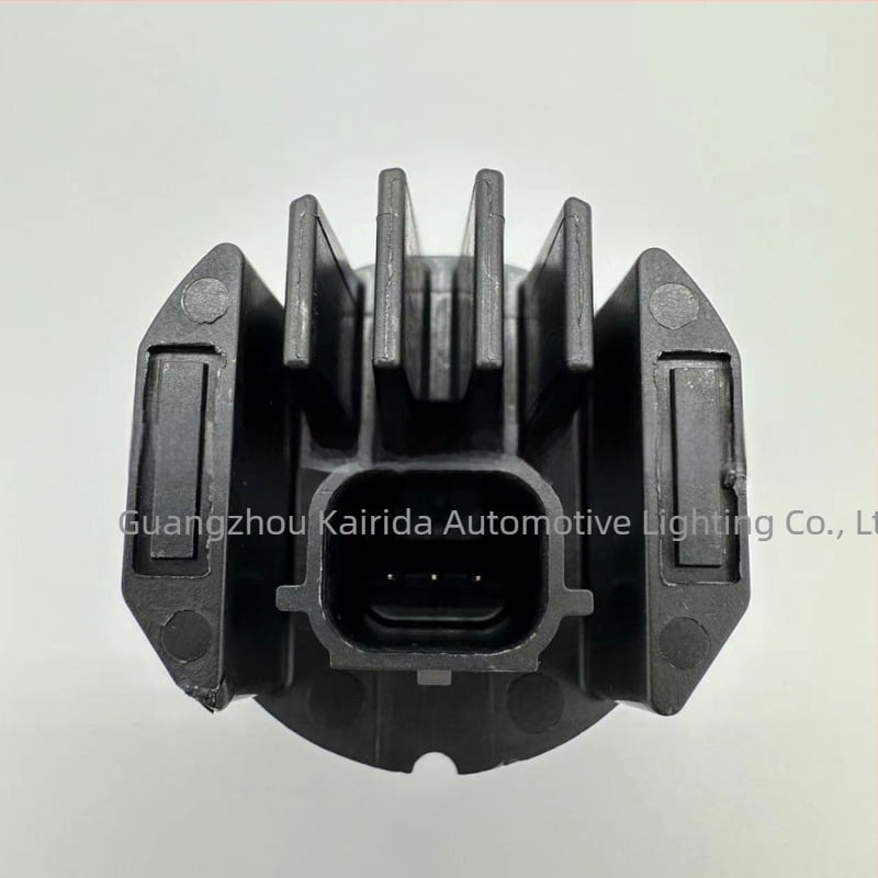 LED stražnja svjetiljka za Toyota Sienna 81536-15120 LR4B; LED izvor svjetla, snaga 3W-5W, struja 3.6A, radni vijek 10000h
