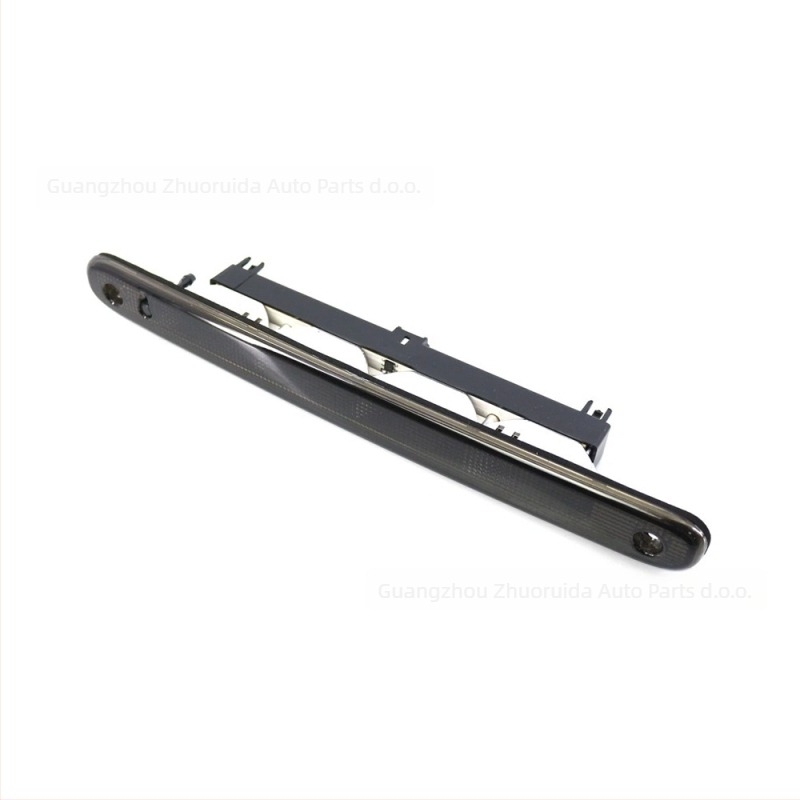 Visoko montirano LED treće stop svjetlo 12V 3W, model 1606372780 za Citroen, Peugeot, Toyota C1/107 Aygo (2005-2014)