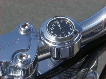 Kvarcni sat na upravljaču od aluminijske legure, otporan na prašinu, svjetleći prikaz, univerzalno za opće motocikle