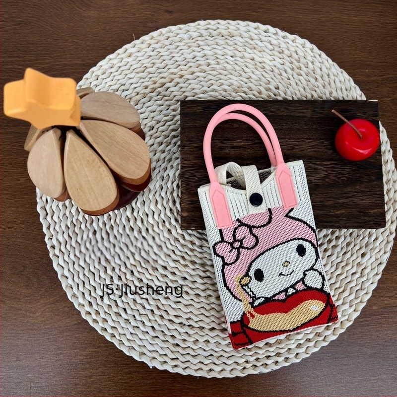 Teksturirana ručna torbica za telefon sa srcolnim oblikom — svjež i sladak stil, materijal poliester, oblik uspravnog kvadrata, zaključavanje, unutarnja pretinica za telefon