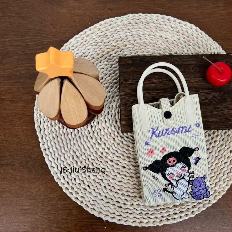 Teksturirana ručna torbica za telefon sa srcolnim oblikom — svjež i sladak stil, materijal poliester, oblik uspravnog kvadrata, zaključavanje, unutarnja pretinica za telefon