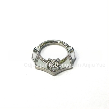 Nosački prsten od titana G23 s motivom šišmiša, unisex, bezšavski piercing, BBM113, serija Crazy Animal City, graviranje