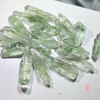 Kristalni grubozrnati kamen – ručno kovani, kineski stil, u PP vrećici