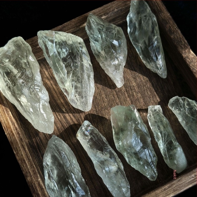 Kristalni grubozrnati kamen – ručno kovani, kineski stil, u PP vrećici