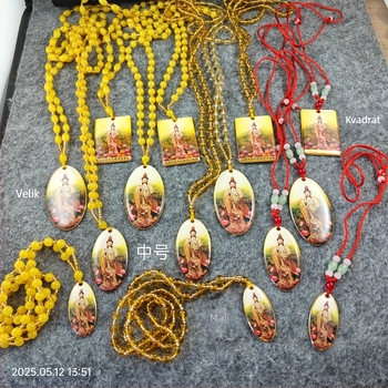 Geometrijska ogrlica s bakrenim privjeskom i lančićem s perlama, opseg ≤30 cm, etničko književno retro stil