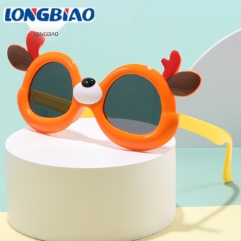 Dječje sunčane naočale – Korejski stil, Dizajn s likom jelena; Polarizirane, UV400, puni okvir, TAC leće, okvir od silikona, Model 82030