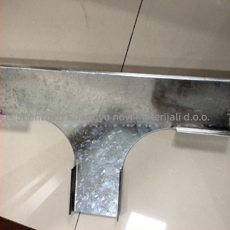 Guangyu galvanizirani kabelski kanal sa prorezima, prilagodljiv, ISO 9001 certificiran