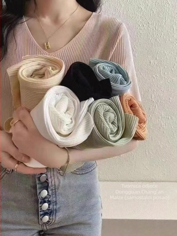 Majica s kapuljom, kratkih rukava, okrugli izrez, jednobojni uzorak, pletena tkanina s vlaknima viskoze 95%+