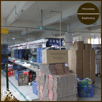 Zidni sat s glatkim hodom sekunde, napajanje baterijama, metalni brojčanik i kućište, ispisani logotip (licencirani privatni label), jednostrana konstrukcija, pogodan za dnevni boravak, spavaću sobu i ured