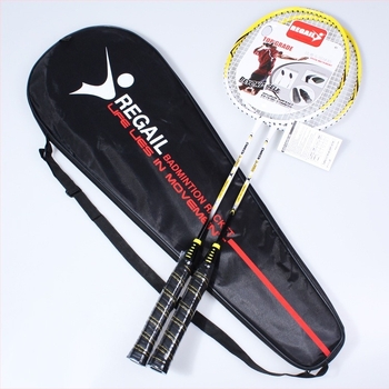 Regail badminton raketa s aluminijskim okvirom, jednokratna konstrukcija, ravna osovina, težina 95–100 g, Fiber Silk konac, prilagodba dostupna