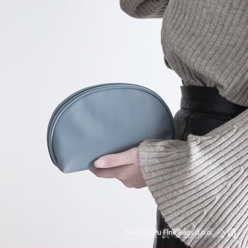 Torbica za šminku (dizajn u obliku školjke; nylon materijal; nylon podstava; unisex; urban minimalistički stil)