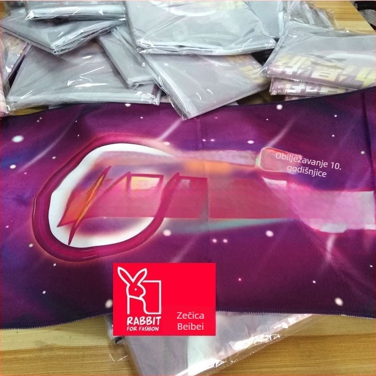 Sportski ručnik s mogućnošću prilagodbe logotipa, 350 g, mješovito vlakno, vrijeme upijanja 21–25 s